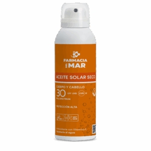 Protector solar en aceite en formato spray transparente que al aplicarlo tanto en piel como en cabello aporta una textura seca libre de grasa.