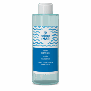 Agua micelar a base de ácido hialurónico limpia y desamaquilla la piel dejando una textura suave e hidratada.